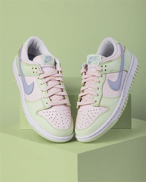 dunk low lime ice shoes